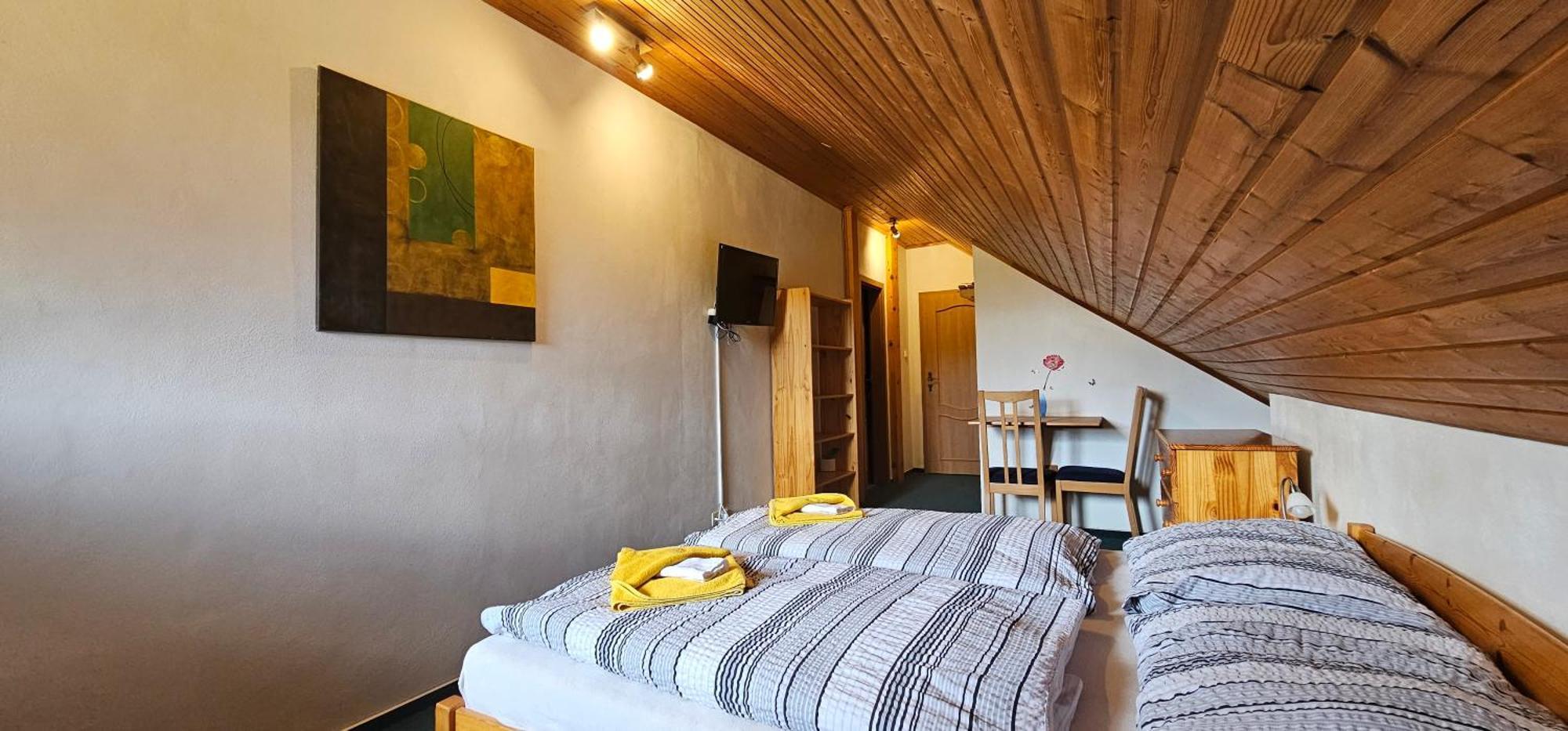 - U Chvalu Homestay *